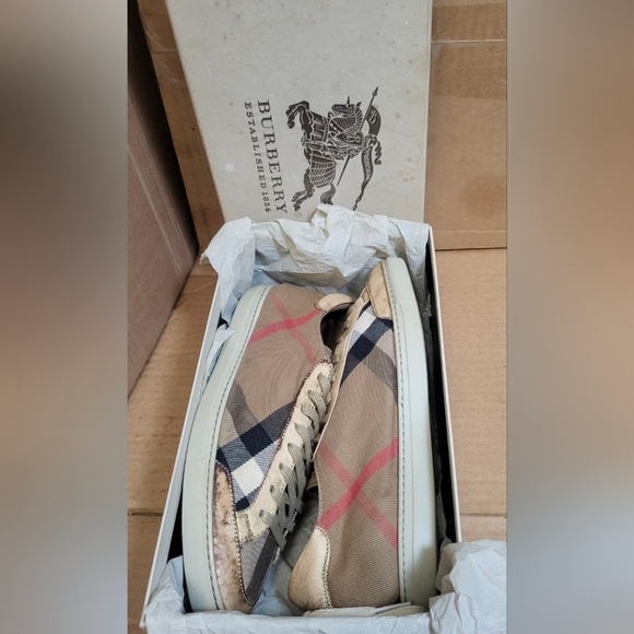 Burberry Hartfields House Check Low Top Sneaker Women Size 10 - Picture 2 of 13